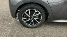 Toyota Yaris 1.5 Hybrid Design 5dr CVT Hybrid Hatchback